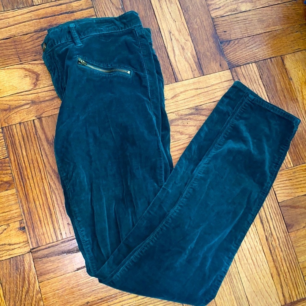 Juicy couture green corduroy skinny pants size: 28